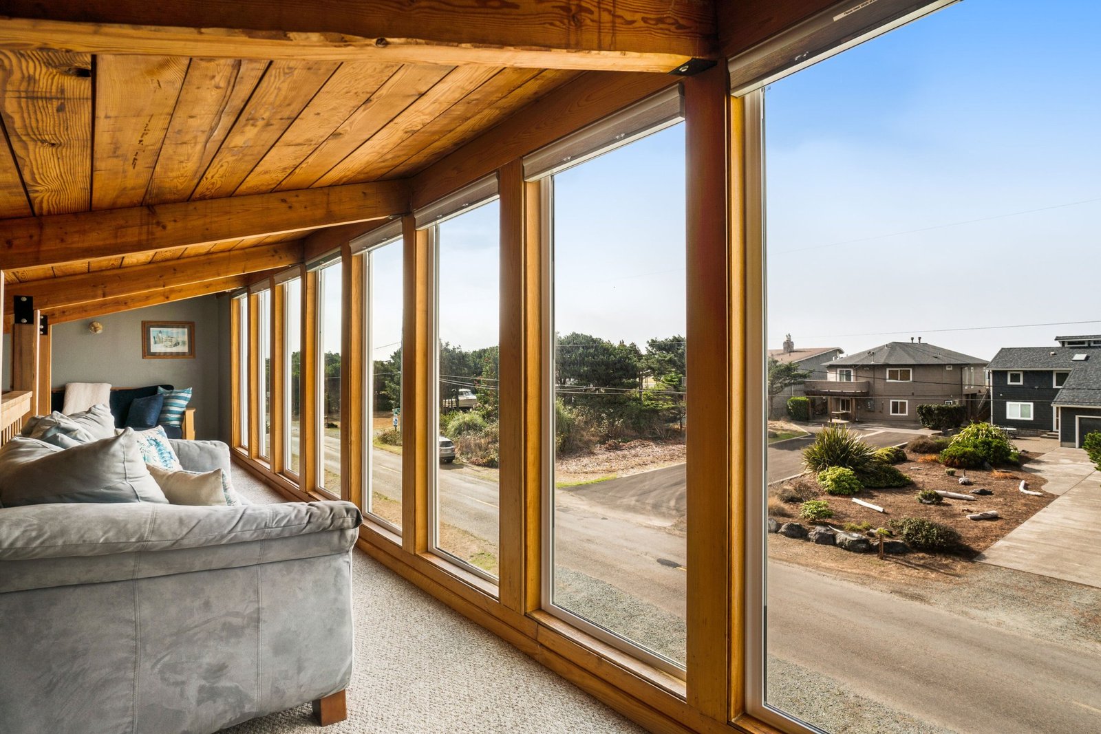 Dog-friendly home across street from beach with rooftop deck & (Rockaway Beach) views